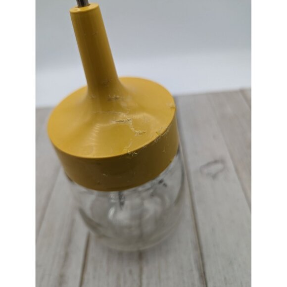 Federal Housewares Yellow Handled Nut Food Chopper Spring with Jar - Picture 2 of 7